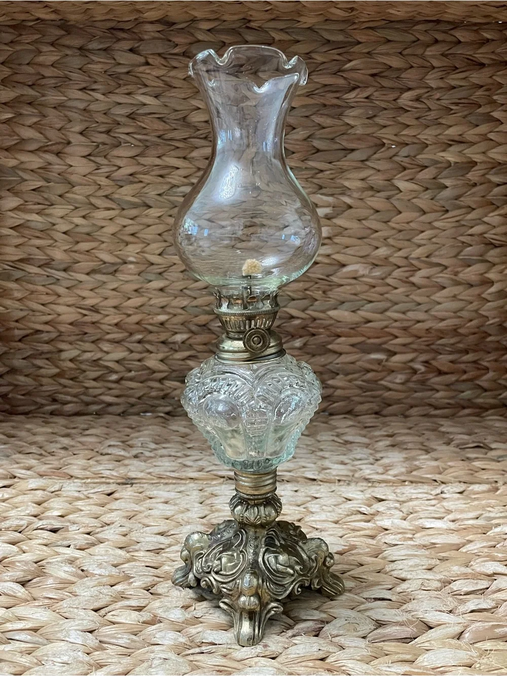 Vintage Pressed Glass and Metal Oil Lamp‎ 11”